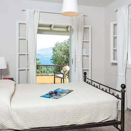 Villa Avgusta *